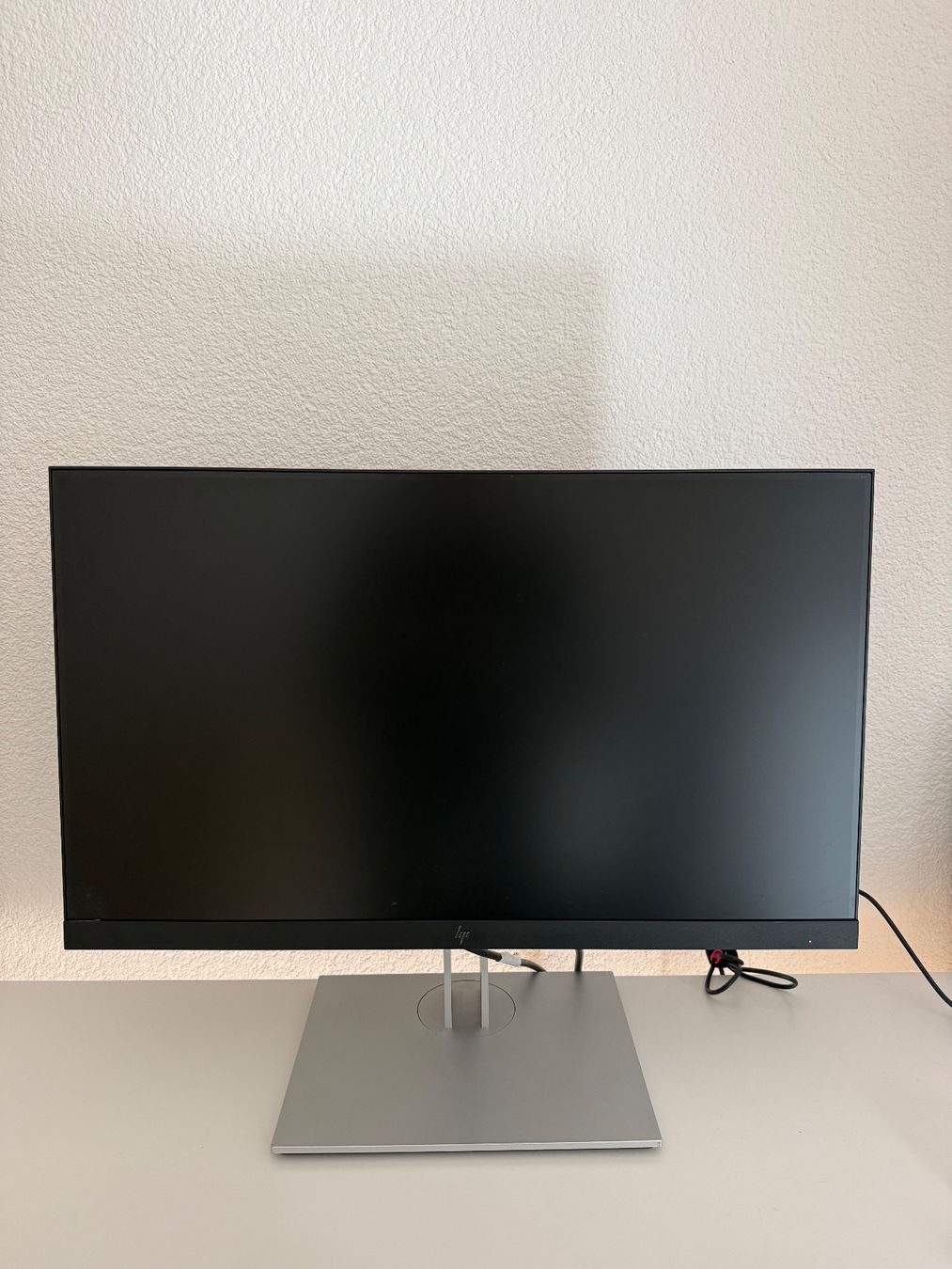 Hewlett Packard Monitor: HP E23 G4 (1920 x 1080 Pixels, 23") – Usato da Ostermundigen venduto da DeOs3072