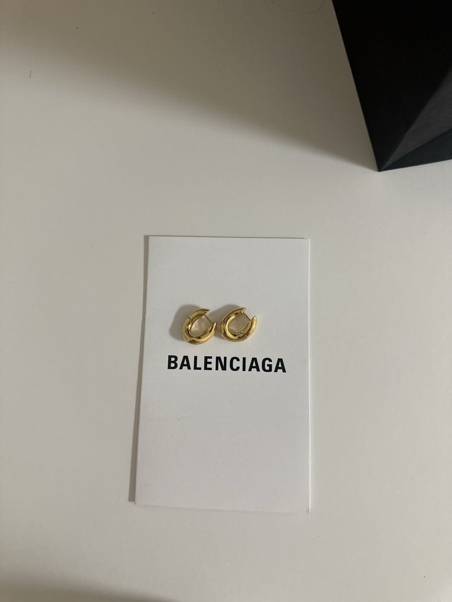 Balenciaga Ohrringe & -stecker: Balenciaga Ohrringe, goldfarben – Gebraucht aus Niederhasli von Luxevault 1