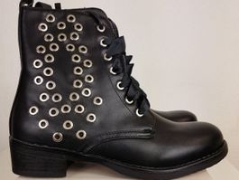 SALE !!! Stiefeletten Boots mit Nieten schwarz Gr. 38