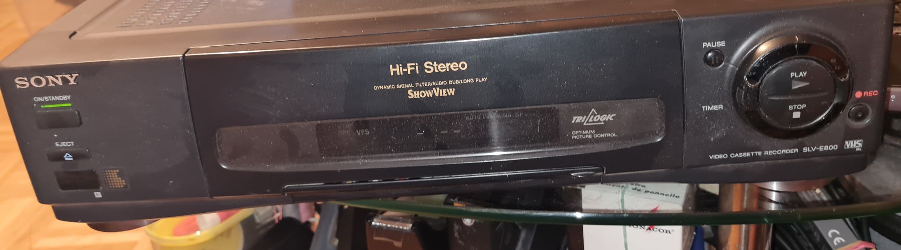 Sony Registratori: Sony SLV E800VC Videorecorder mit Fernbedienung – Usato da Horw venduto da Arta20000