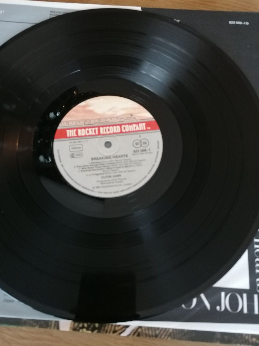 Dischi in vinile: LP - Elton John - Breaking Hearts - Vinyl – Usato da Basel venduto da vintagecollector 2