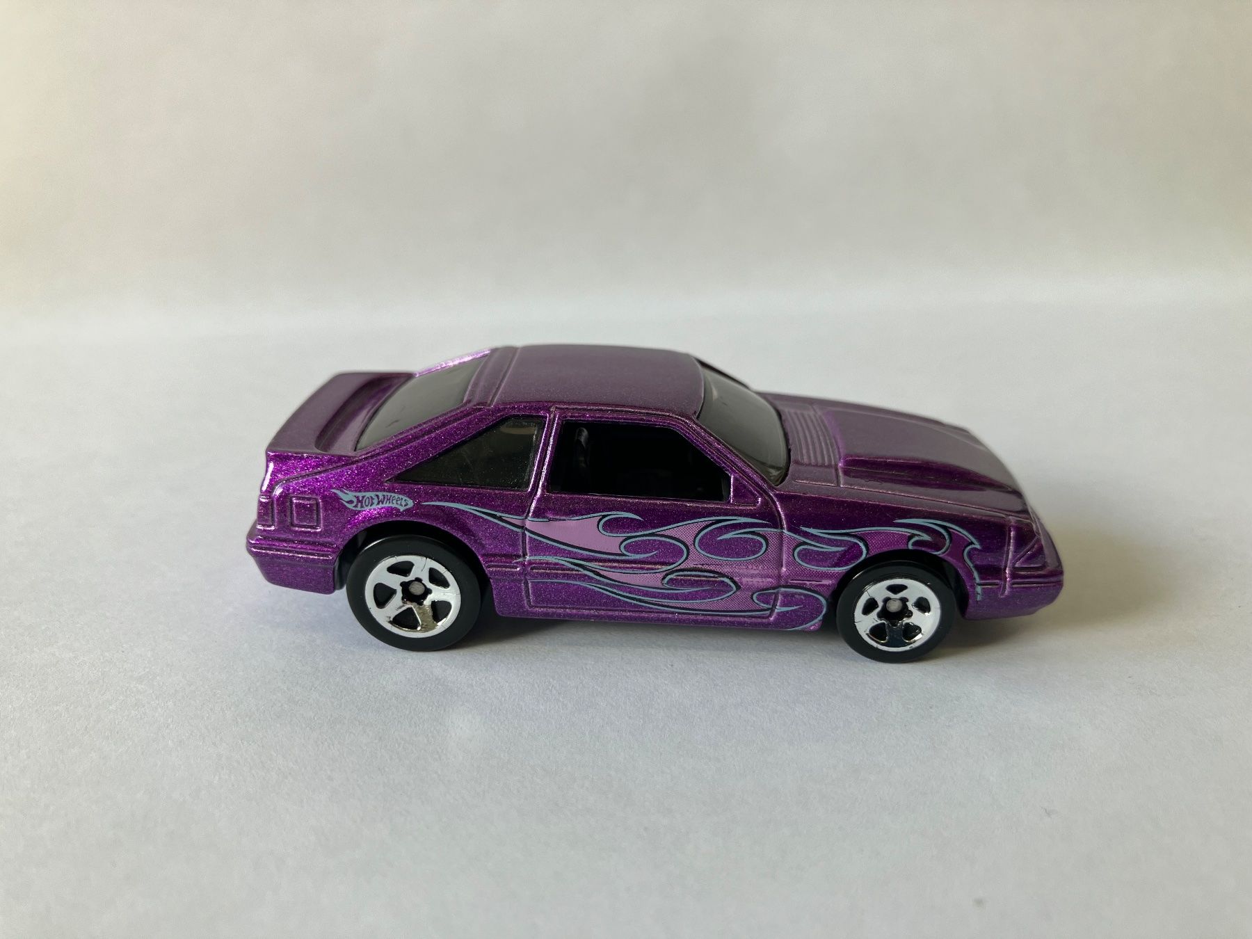Hot Wheels Modellini d'auto: Hot Wheels ’92 Ford Mustang – Nuovo (secondo la descrizione) da Zürich venduto da tiisen07 2