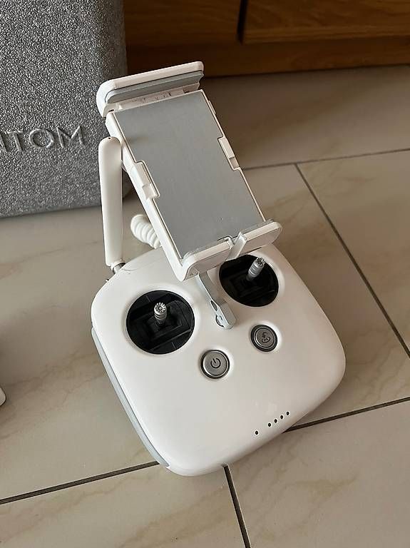 DJI Modellismo RC: Drohne Phantom 4 – Usato da Grosswangen venduto da winkelfeld 4
