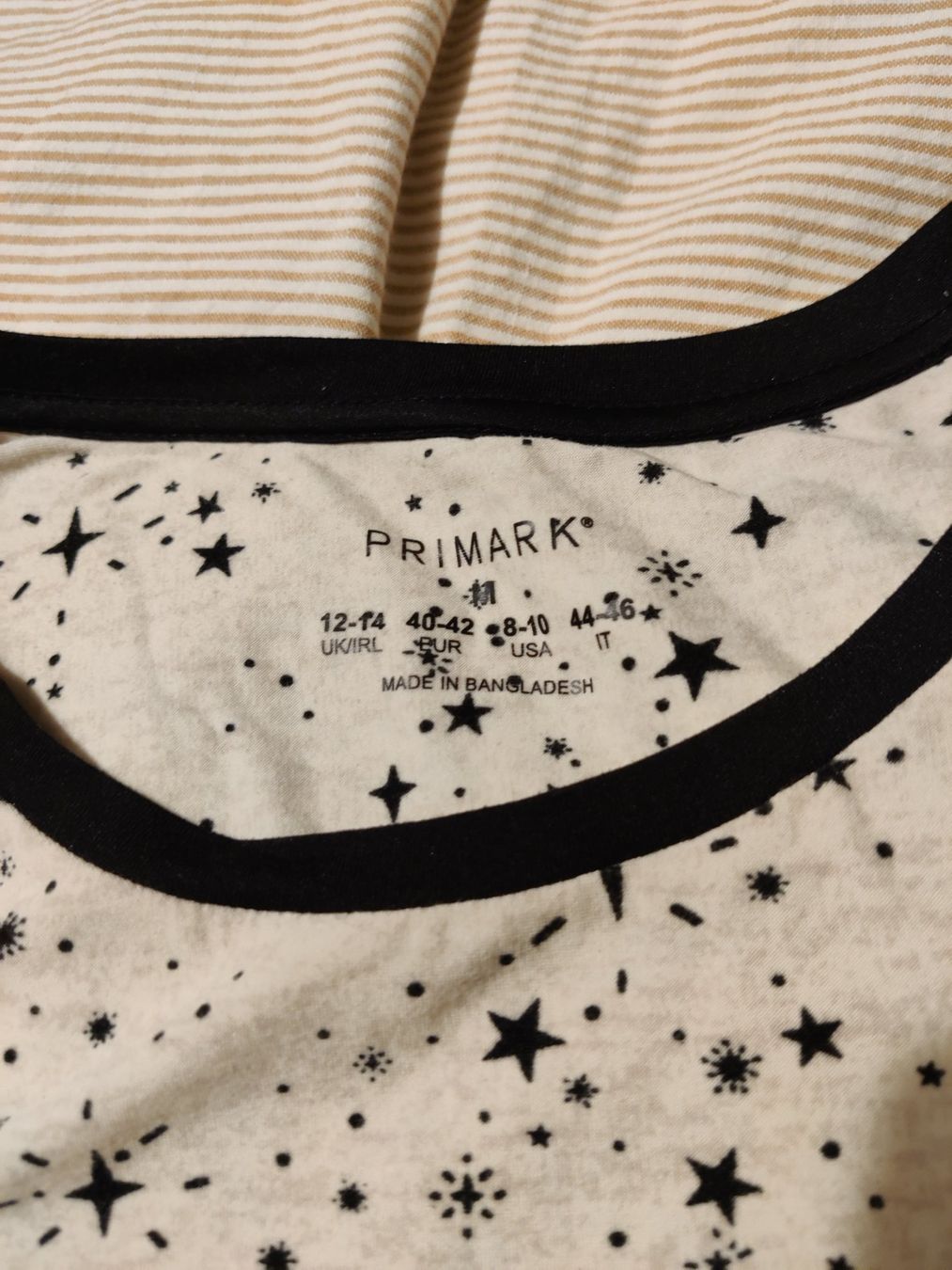 Negligees & Pigiami: Pyjama mit Sternenmuster - M – Usato da Schönenwerd venduto da sal_75dx 1