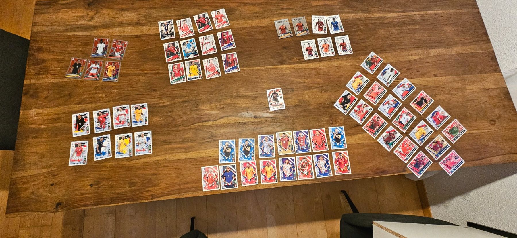 Topps Sammelbilder & Trading cards: MatchAttax Fussball karten – Gebraucht aus Oberwil-Lieli von Buggsy