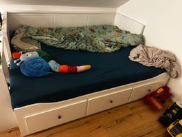 Hemnes Tagesbett (Doppelbett) inkl. 2 Matratzen
