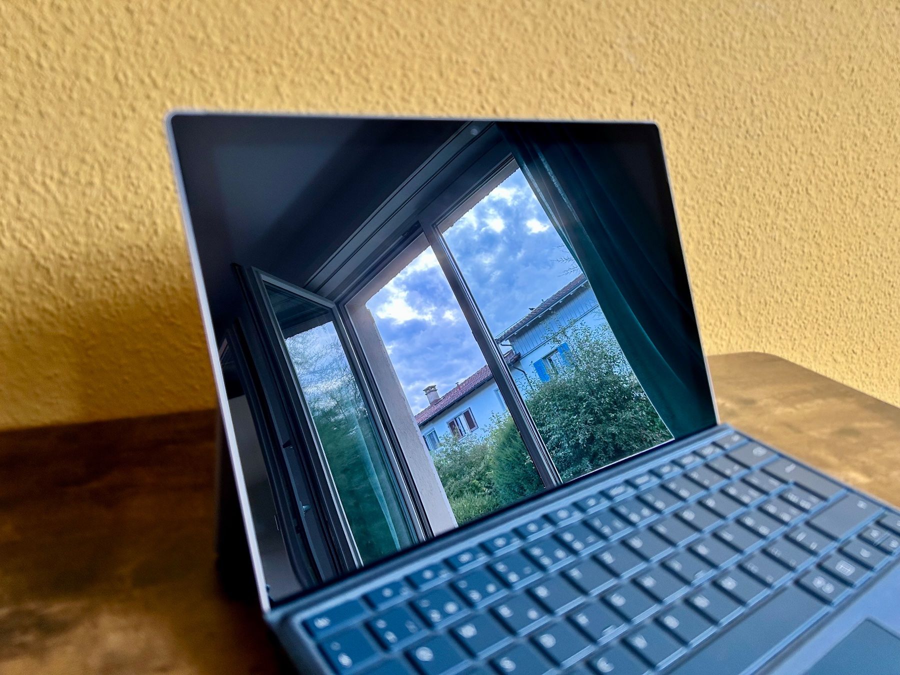 Microsoft Notebook: Microsoft Surface Pro 7 – Inkl. Type Cover & Ladekabel – Usato da Winterthur venduto da gkv06 1