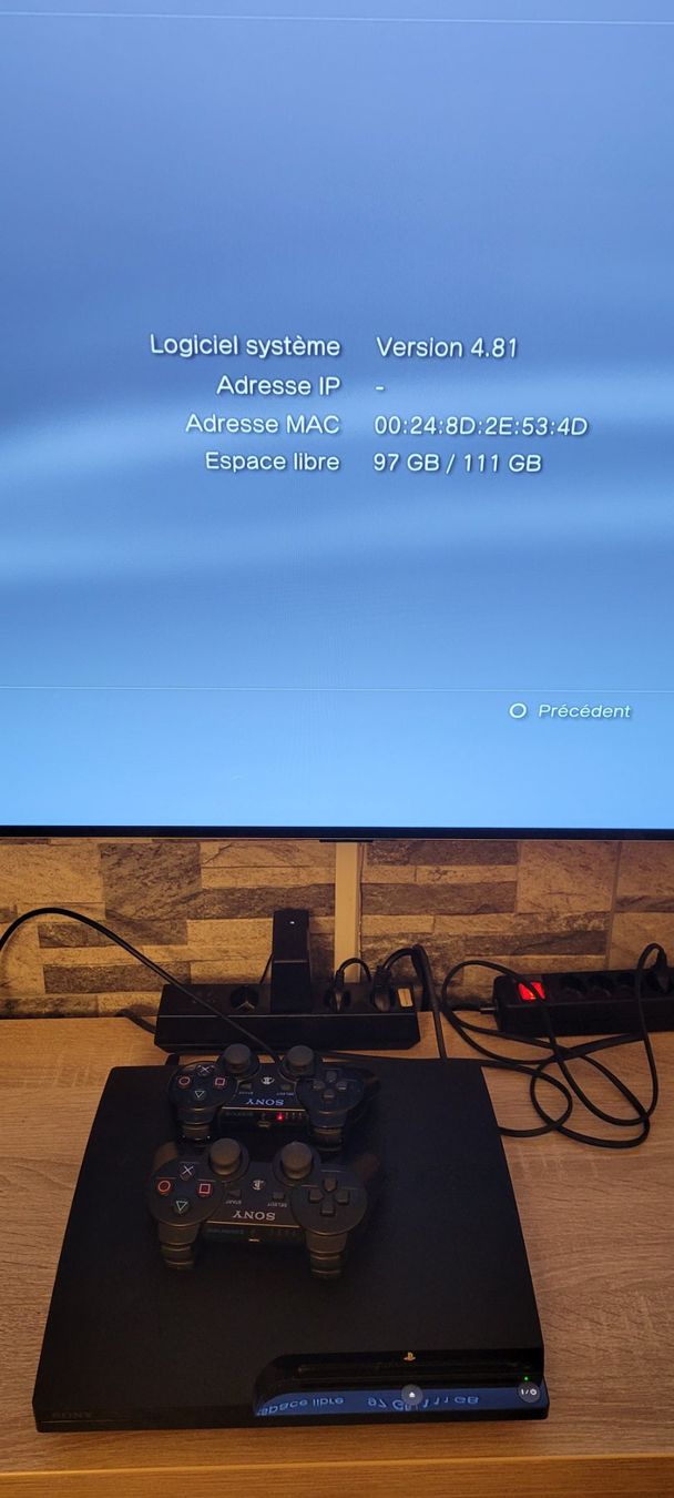 Sony Console: Console PS3 avec  2  manettes + 12 jeux – Nuovo (secondo la descrizione) da Vevey venduto da obi_n8zc 9