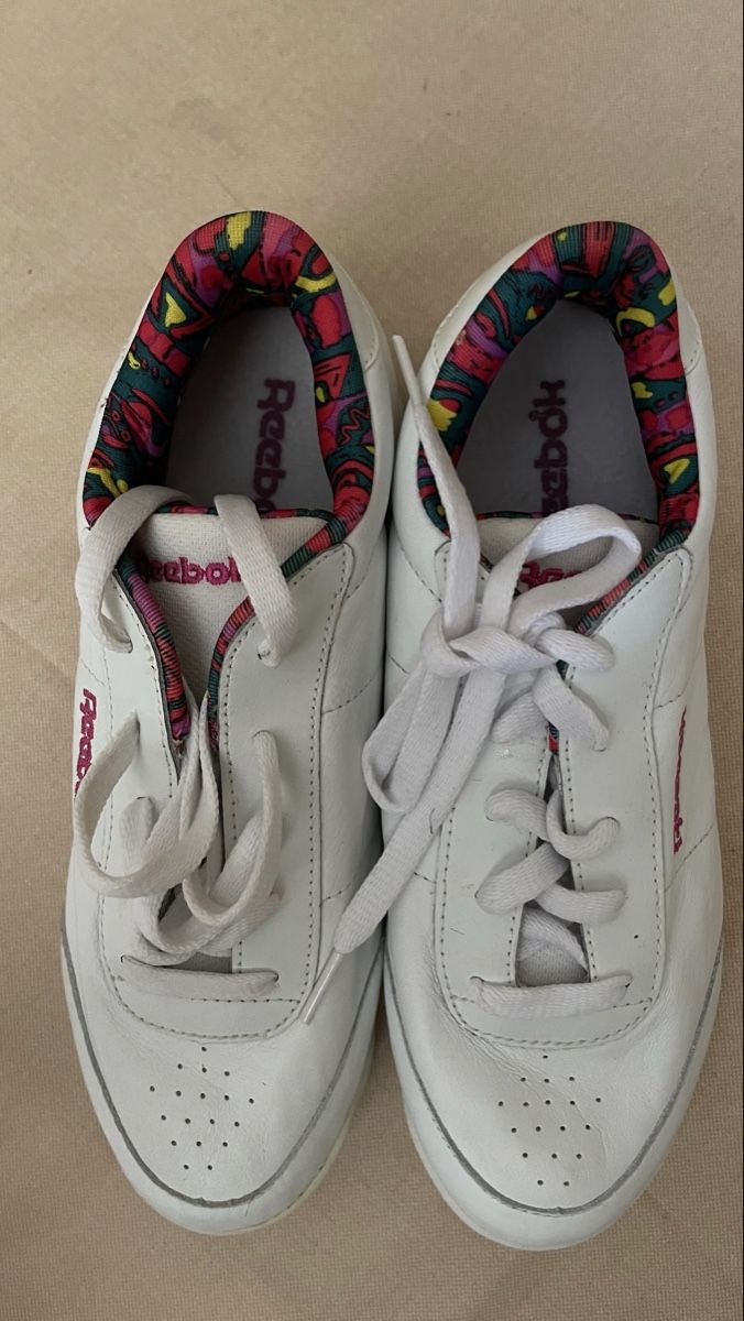 Reebok Scarpe da donna: Weisse Reebok Sneaker, Grösse 36 – Nuovo (secondo la descrizione) da Suhr venduto da Niti66 1