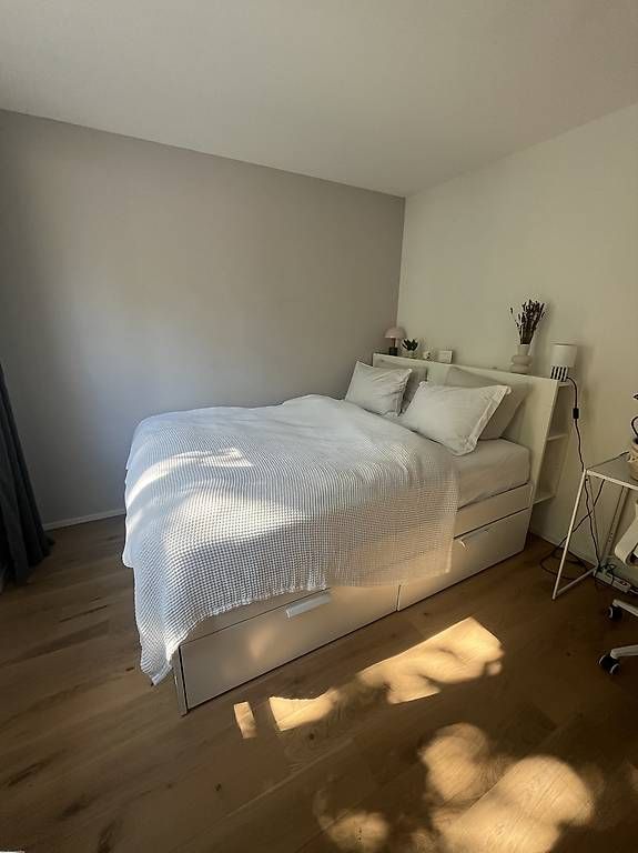 Letti: Doppelbett inkl. Lattenrost & Kopfteil – Usato da Zürich venduto da nic_c8k6