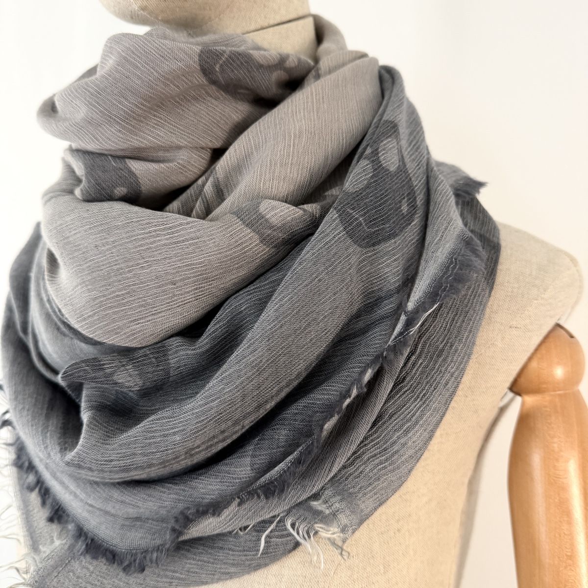 Hemisphere Foulard & Sciarpe: HEMISPHERE Scarf – Nuovo (secondo la descrizione) da Emmen venduto da Avviivva_Com2023 4