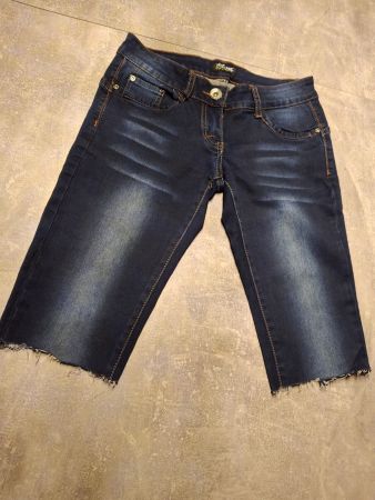 Short jeans taille S marque Vert de Rage 75% coton