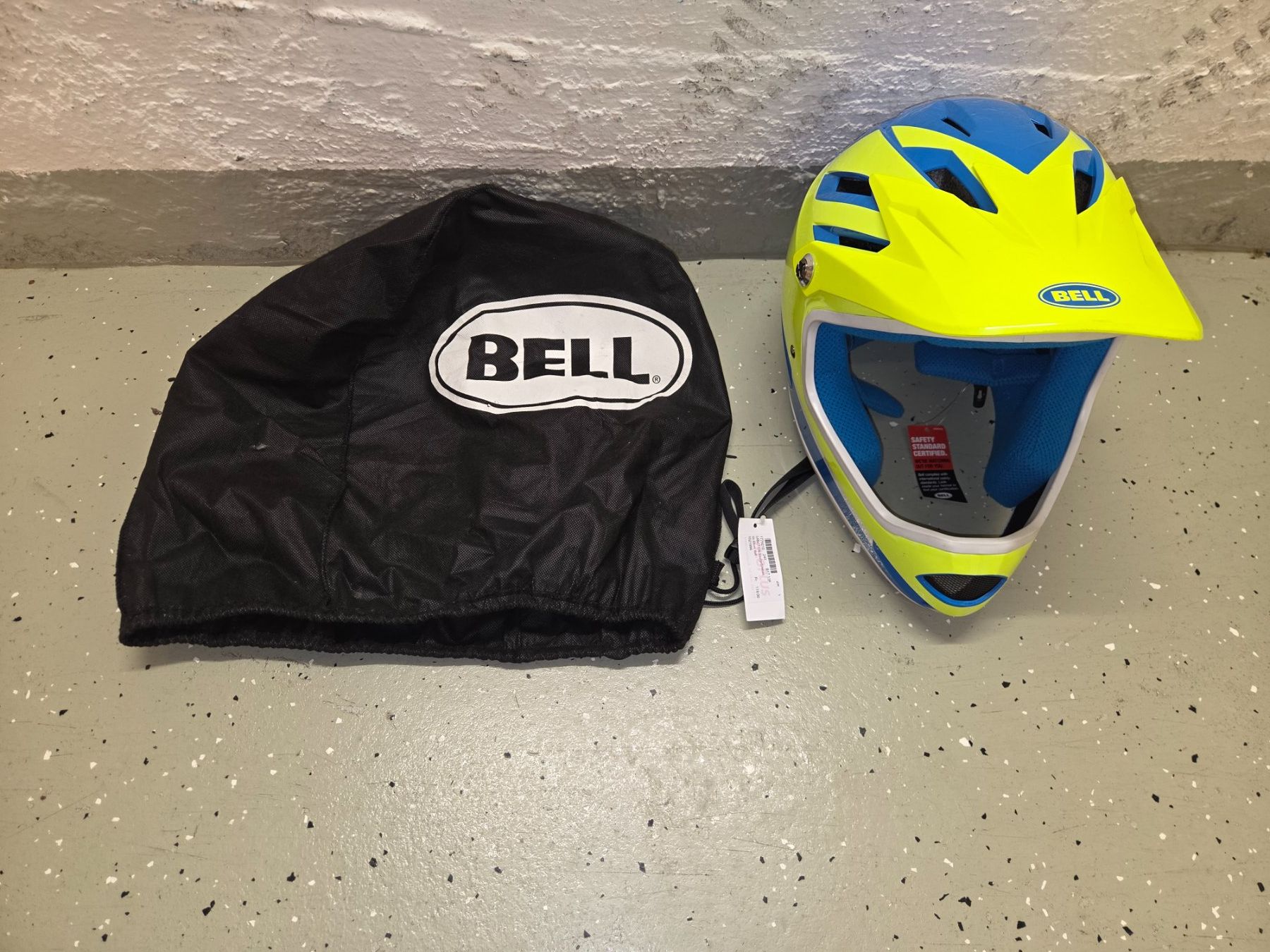 Bell Caschi: Mountainbike Helm – Nuovo e nell'imballaggio originale da Zürich venduto da Ouuipouui 1