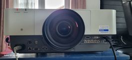 Beamer Sony VPL-FHZ700L 7000Ans