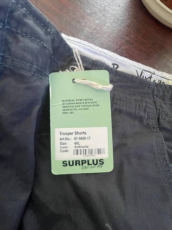 Pantalons: Shorts – D'occasion à Kirchdorf AG par Powhatan 1