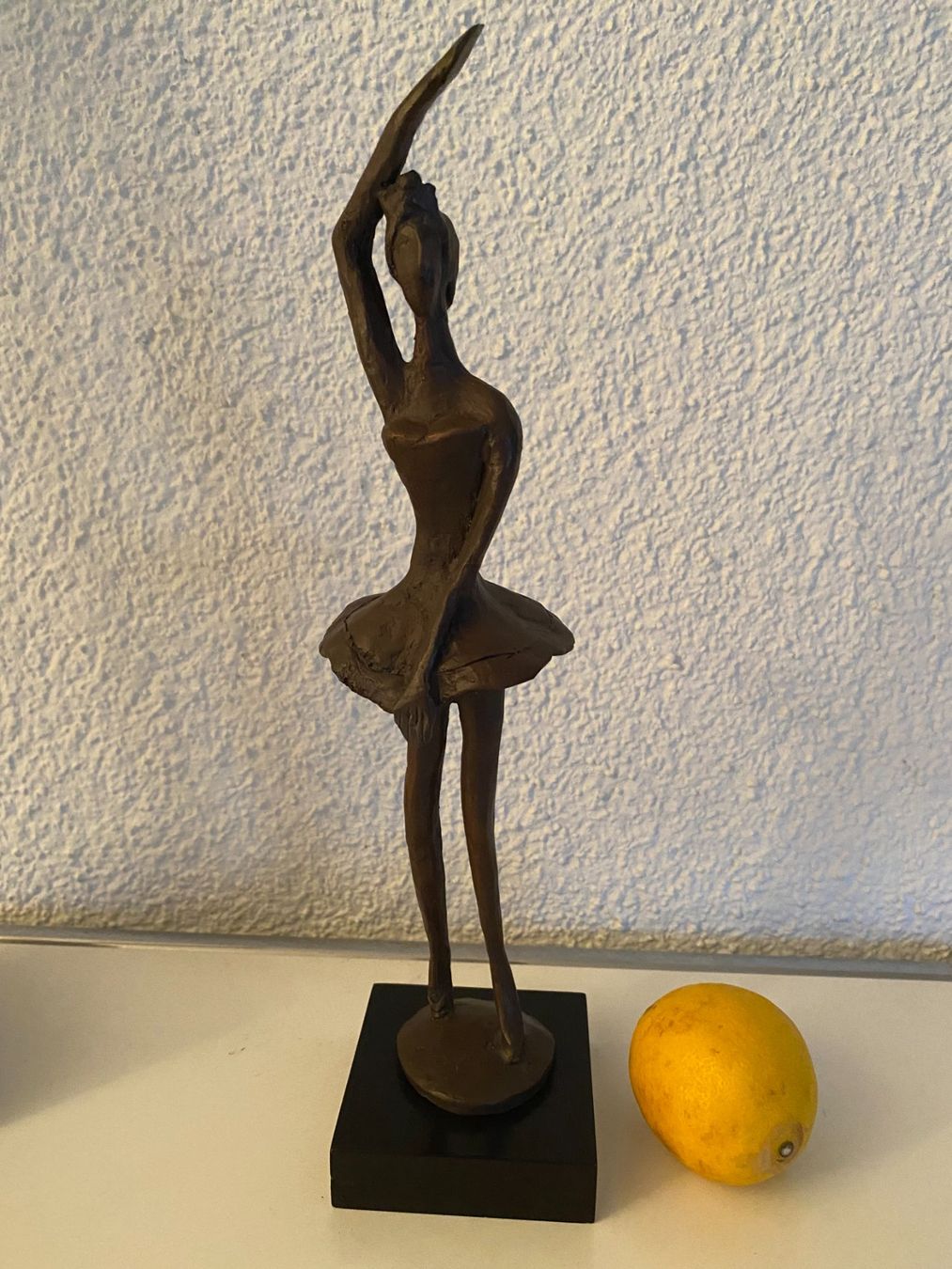 Skulpturen & Statuen: Bronze, Tänzerin Abstrakt, monogrammiert J.A. – Gebraucht aus Zürich von eileenchen1