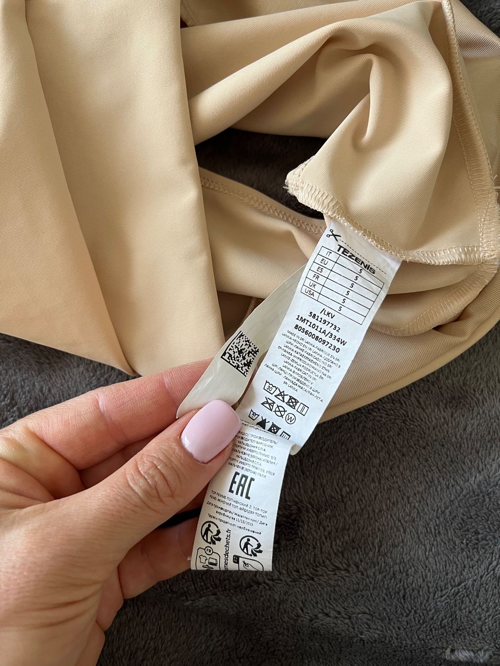 Top: New top Tenesis  size S – Nuovo (secondo la descrizione) da Chêne-Bougeries venduto da Seetooyoo 2