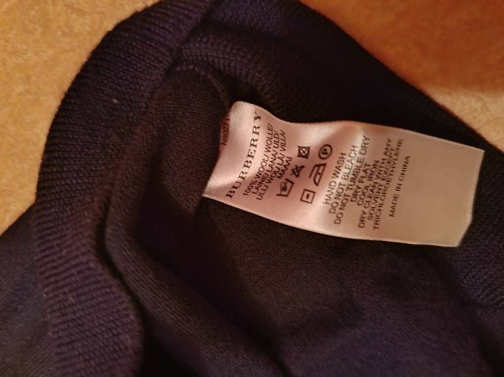 Burberry Pullover & Sweatshirts: Burberry Brit Pullover (Gr. M / schwarz) – Gebraucht aus Bern von adriano151030 3