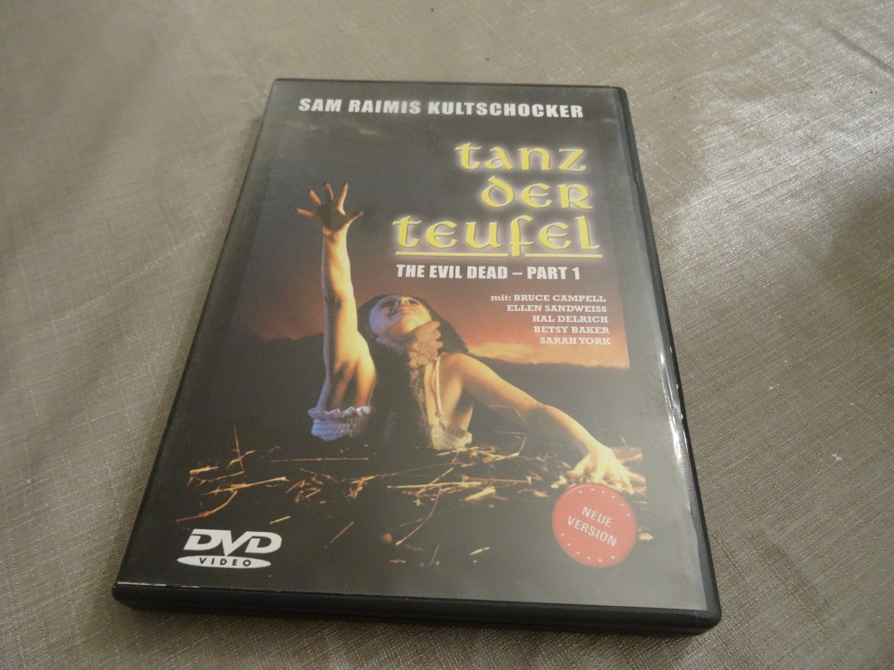 Alle DVDs: Tanz der Teufel - The Evil Dead DVD – Gebraucht aus Olten von Disc-Verkauf