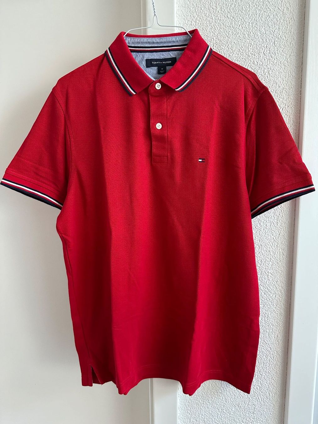 Tommy Hilfiger Magliette Polo: Poloshirt Tommy Hilfiger Gr. M rot – Usato da Wynau venduto da emi_23