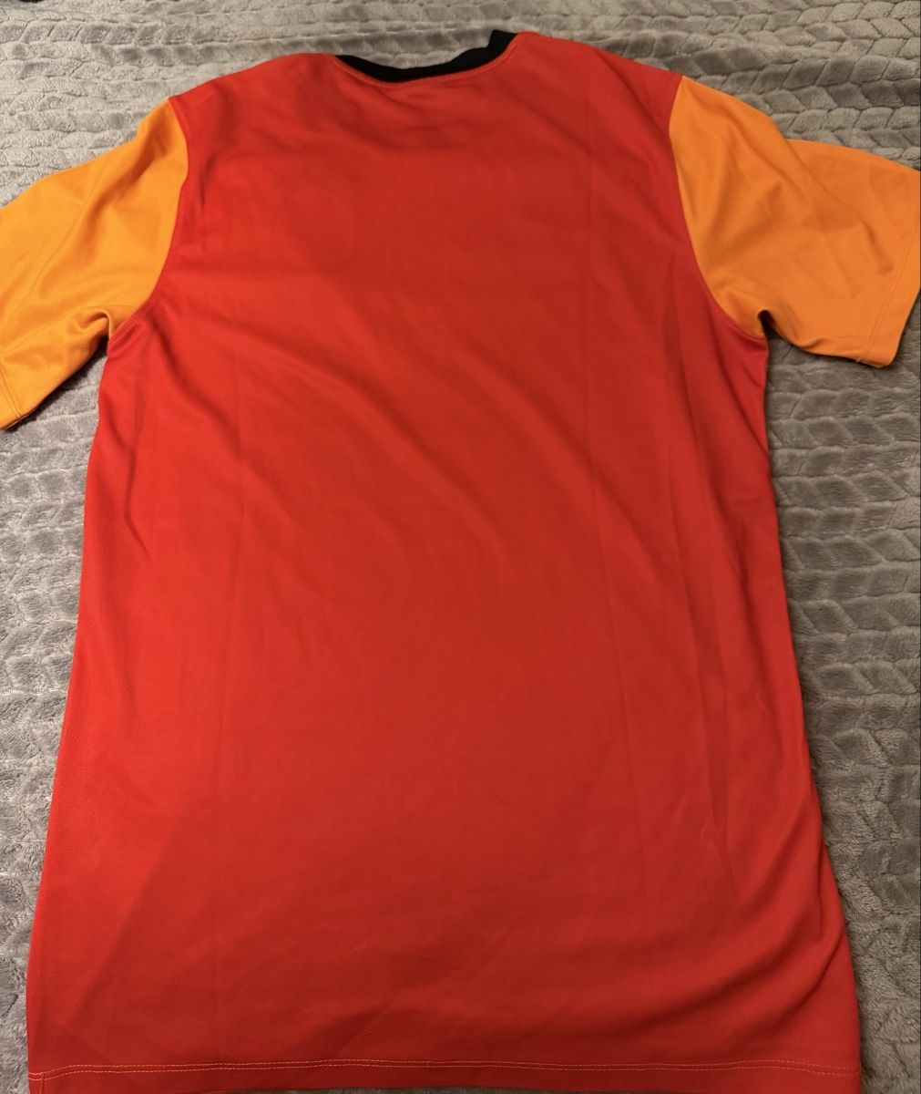 Canottiere & Pantaloni: Galatasaray Trikot – Nuovo (secondo la descrizione) da Binningen venduto da se_ahj8 1