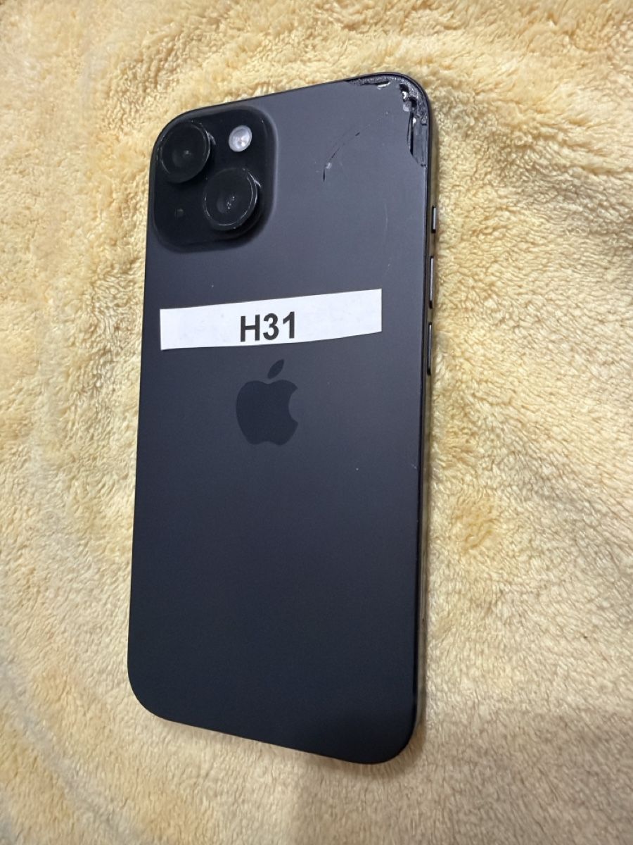 Apple Telefoni cellulari / Smartphones: iPhone 15 / Schwarz / H31 – Difettoso da Arbon venduto da BaX_94 1