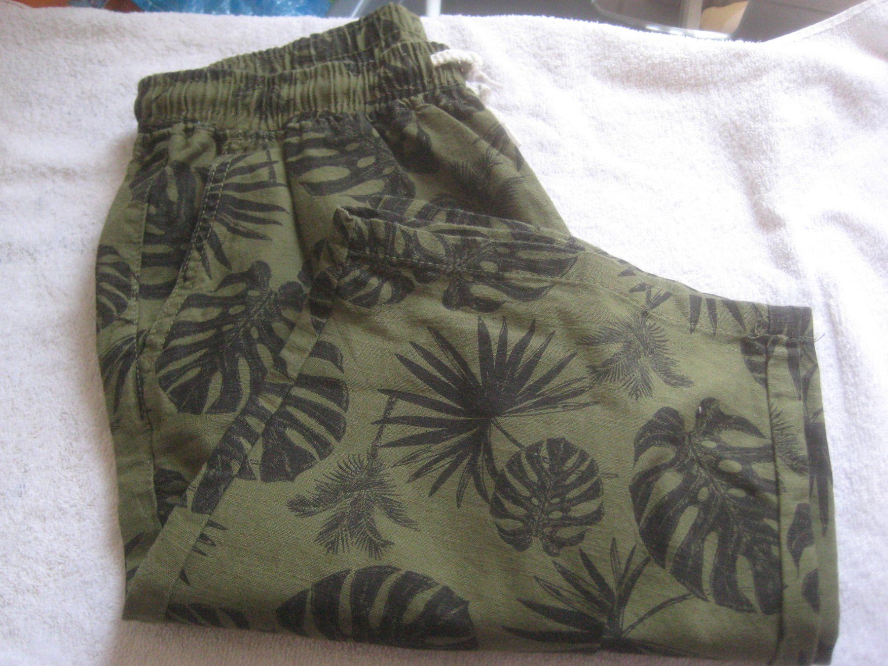 Pantaloni: KNABEN  SHORTS – Usato da Uster venduto da flocke1 2