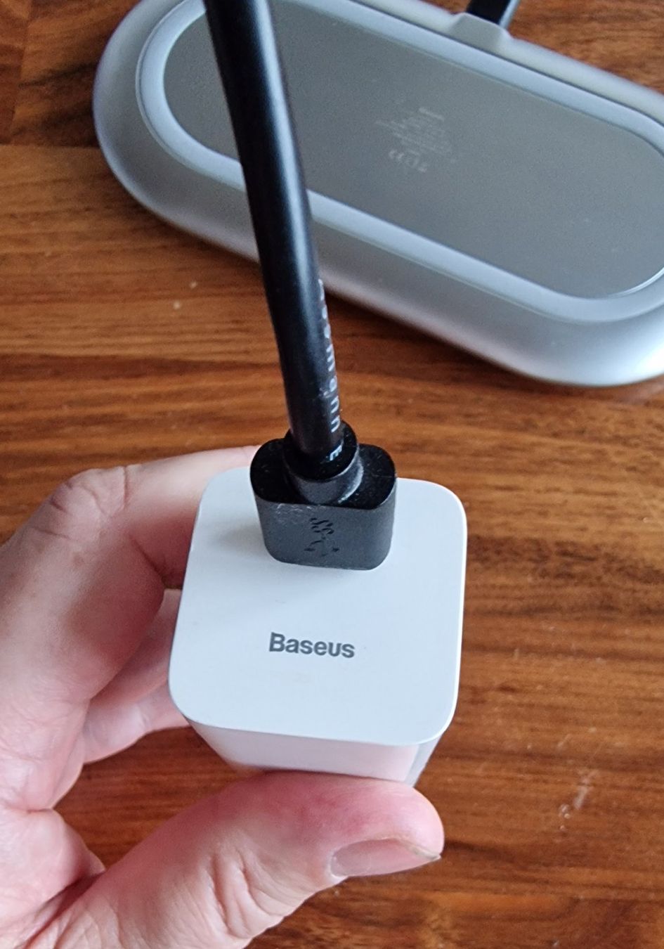 Baseus Caricabatterie: Ladestation Wireless - Doppel 2 Geräte Baseus – Usato da Romanshorn venduto da Niceflyer 5