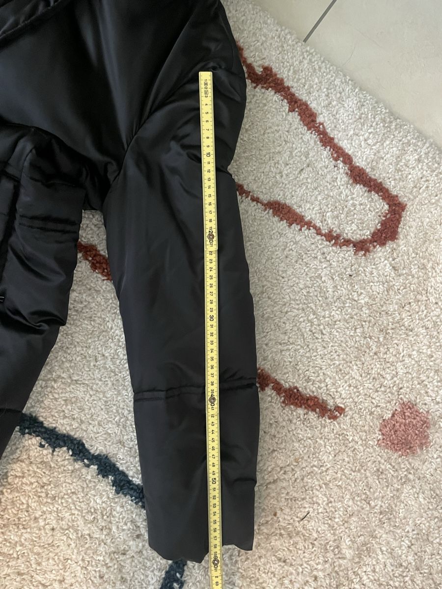 Strenesse Mäntel: Strenesse Down Coat with Fur Collar  Size M – Gebraucht aus Richterswil von Prangins9 7