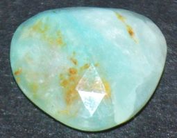 Cabochon L-5757– Peruanischer Opal - Rosenschliff ca.11x10mm