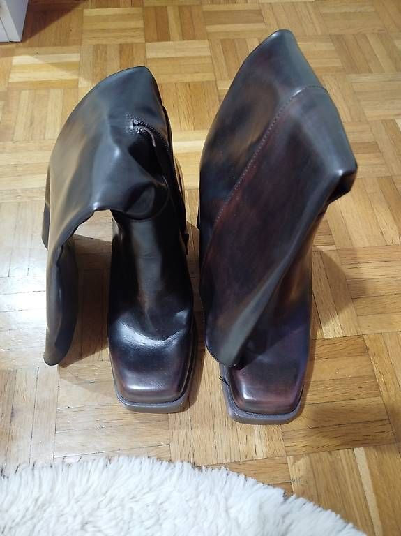 Scarpe da donna: Stivali con tacco rosso/nero – Usato da Chiasso venduto da CarmeloNicotra