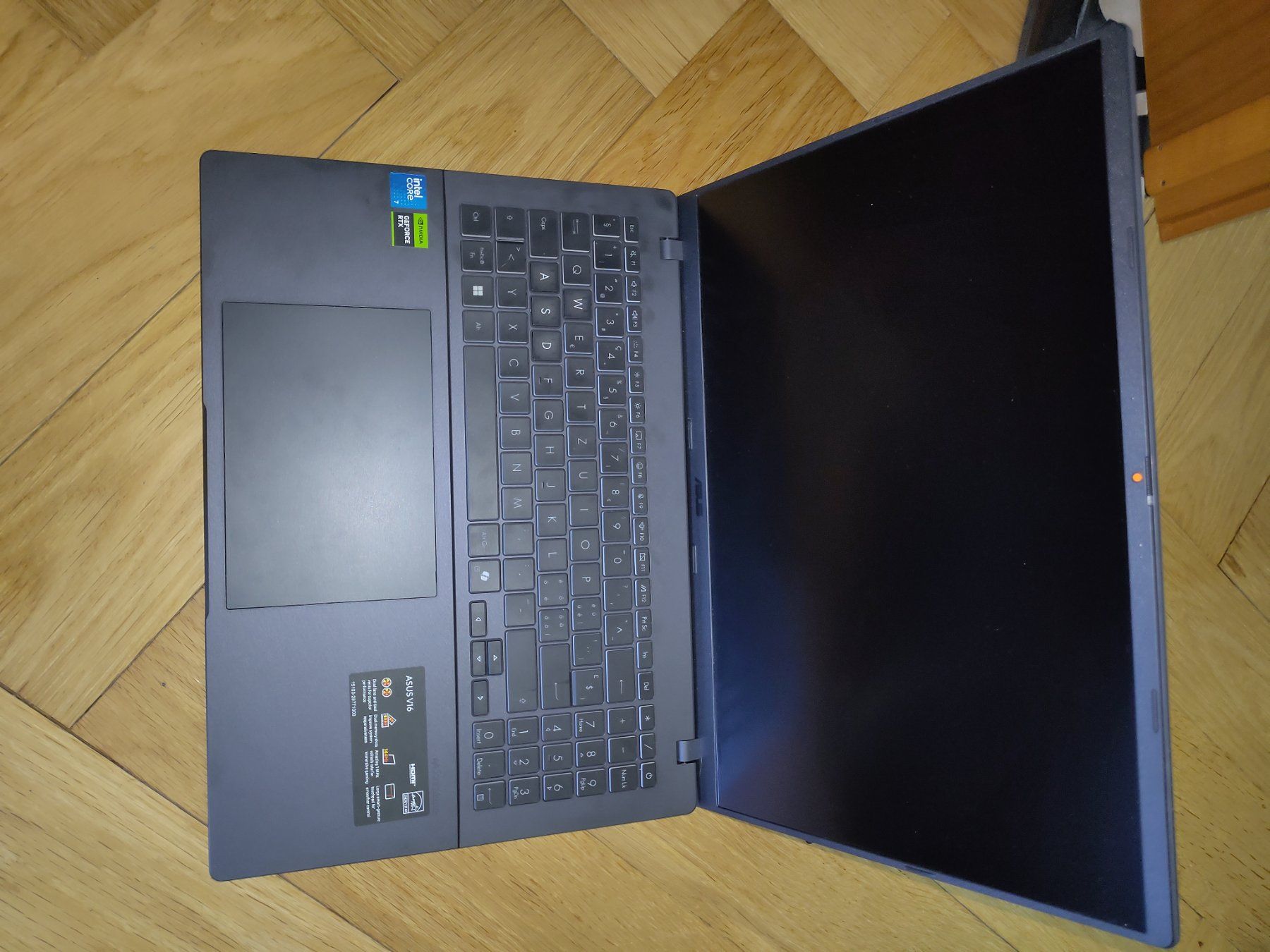 Asus Notebooks: Asus V16 Intel Core 7 Nvidia Geforce rtx5070 – Gebraucht aus Bern von Smoo9 1