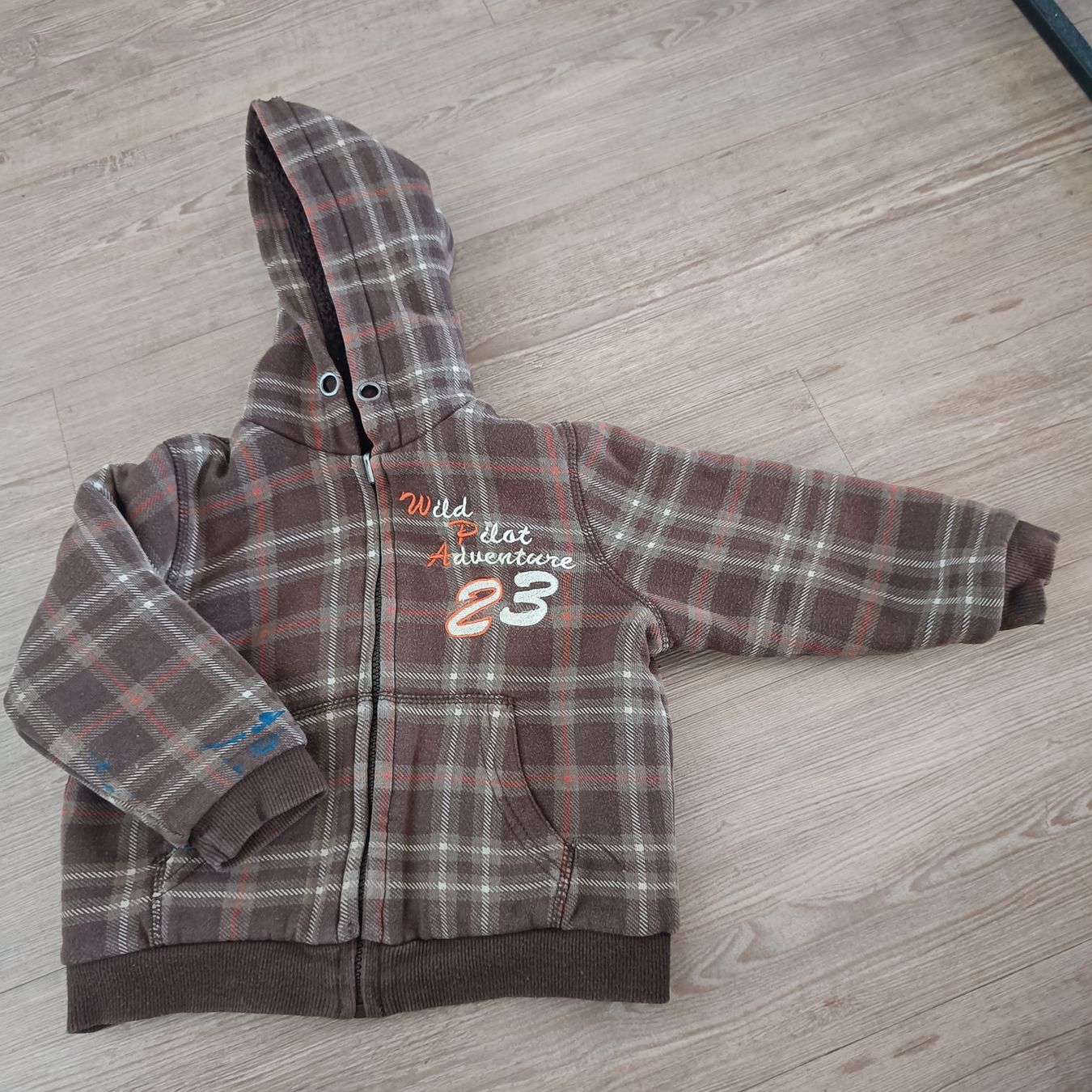 Jacken & Mäntel: Sweatjacke Grösse 98 – Gebraucht aus Jaberg von urig17.