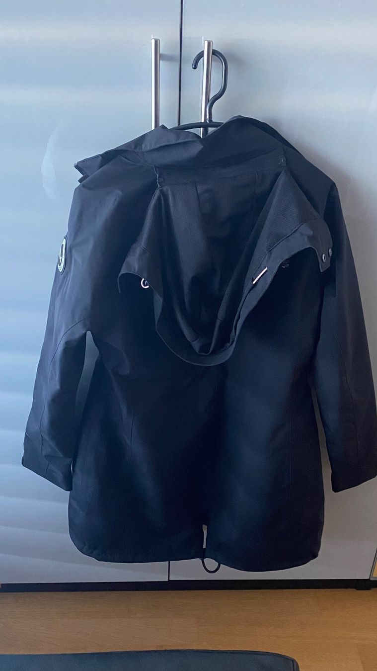 Tchibo Jacken: Regenjacke DLX – Gebraucht aus Starrkirch-Wil von sclupain 1