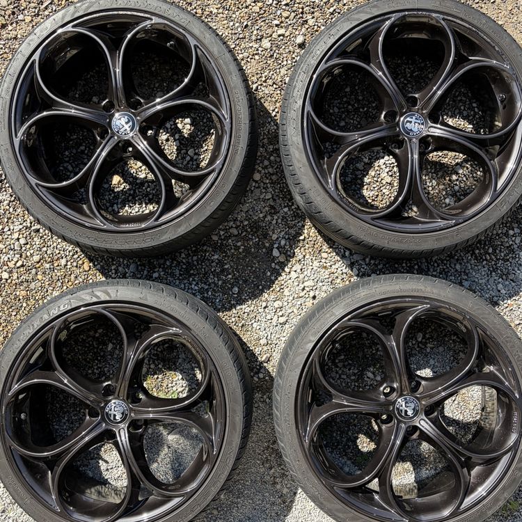 Alfa Romeo Felgen 19“ inkl. Reifen (Gebraucht) in Solothurn für CHF ...