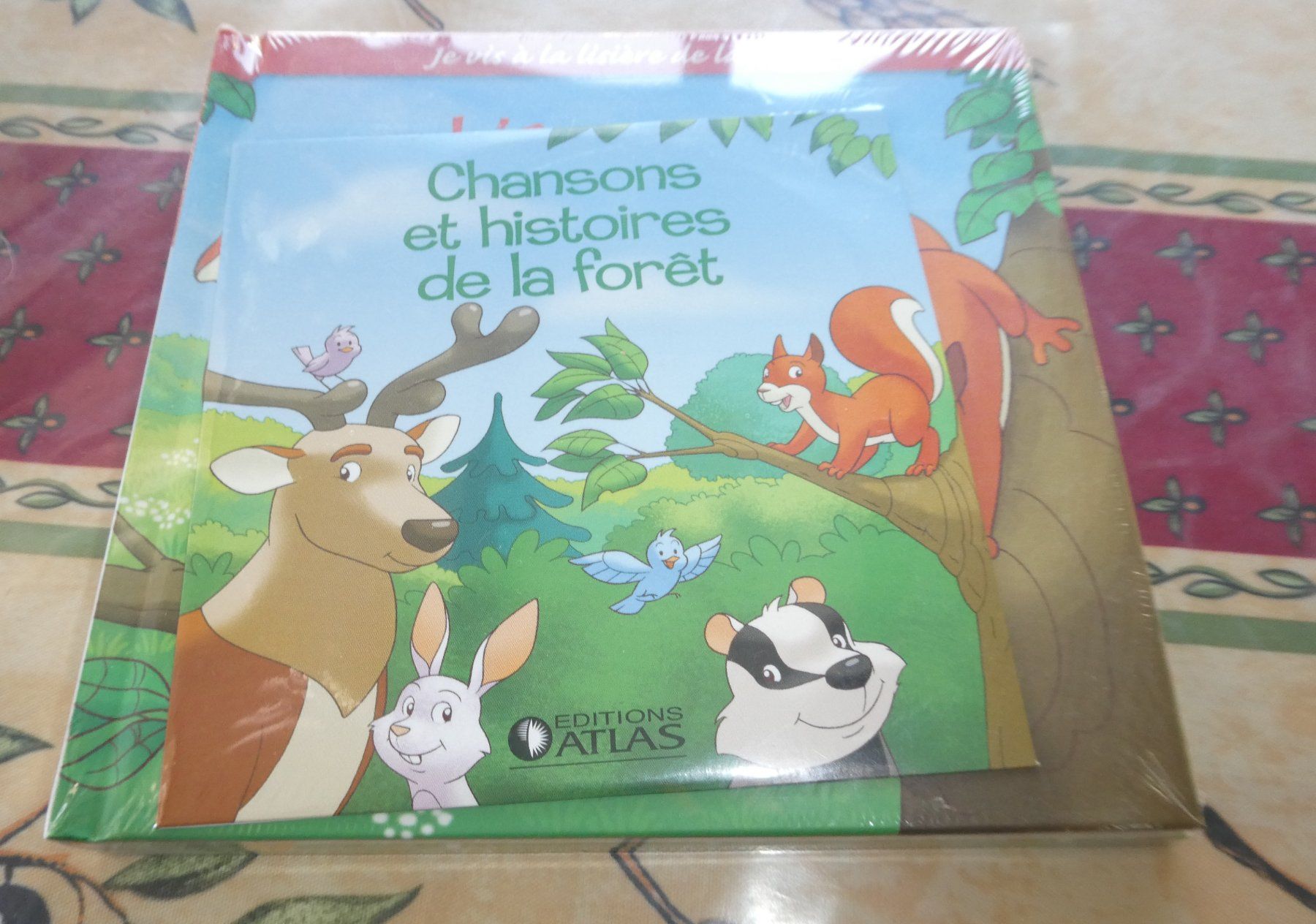 Hörbücher: Lot de Livres & CD "Forêt" + Figurines -  Neuf! – Neu und originalverpackt aus Troistorrents von Marion70