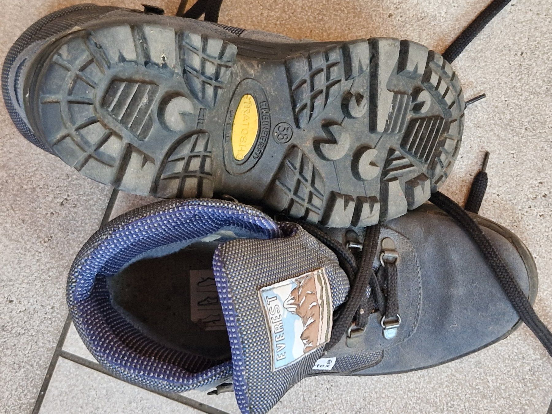 Scarpe da uomo: Wanderschuhe Everest Grösse 38 gebraucht – Usato da Münsingen venduto da Geeskile 2