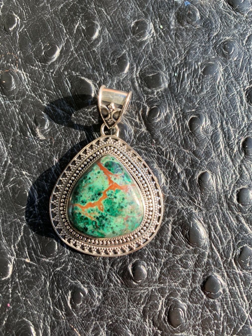 Pendentifs: Silberanhänger Chrysokoll – Neuf (Voir description) à Birsfelden par Exclusivity