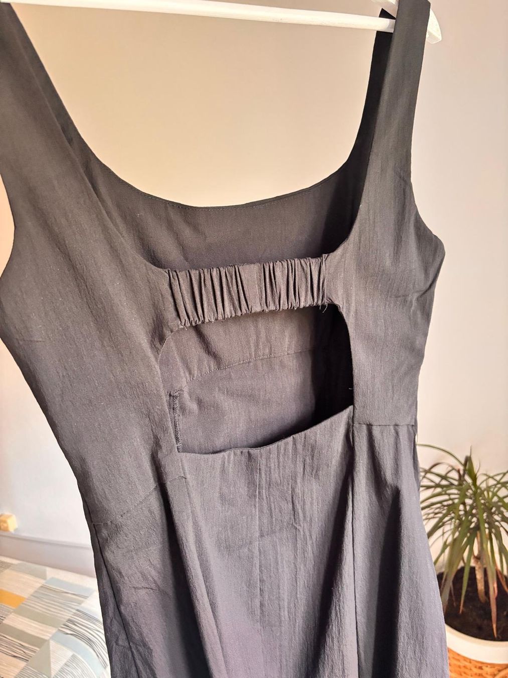 Kleider: Robe noire Mango - NEUVE - Taille M – Neu (gemäss Beschreibung) aus Romainmôtier von val_r8sn 4