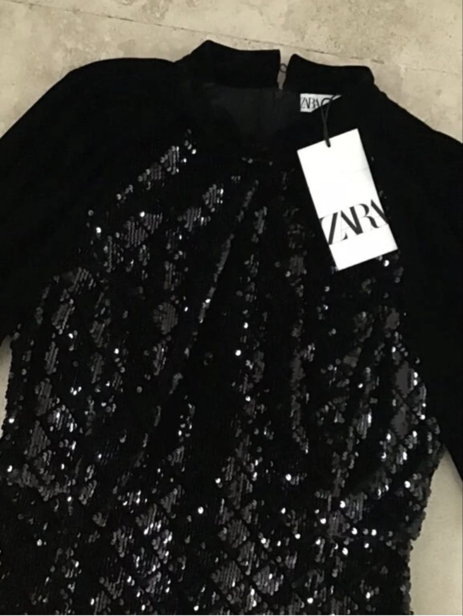 Zara Robes: Zara Dress – Neuf avec emballage d'origine à Opfikon par til_t7ww 8
