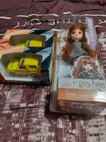 Harry Potter Figur & 2x Swiss Edition Spielzeugautos OVP