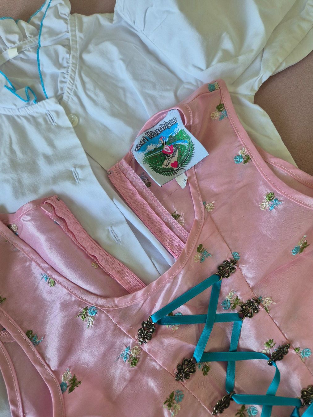 Kleider & Röcke: Mädchen Dirndl-Set Gr. 128 – Neu (gemäss Beschreibung) aus Aarburg von i_c6r8 2