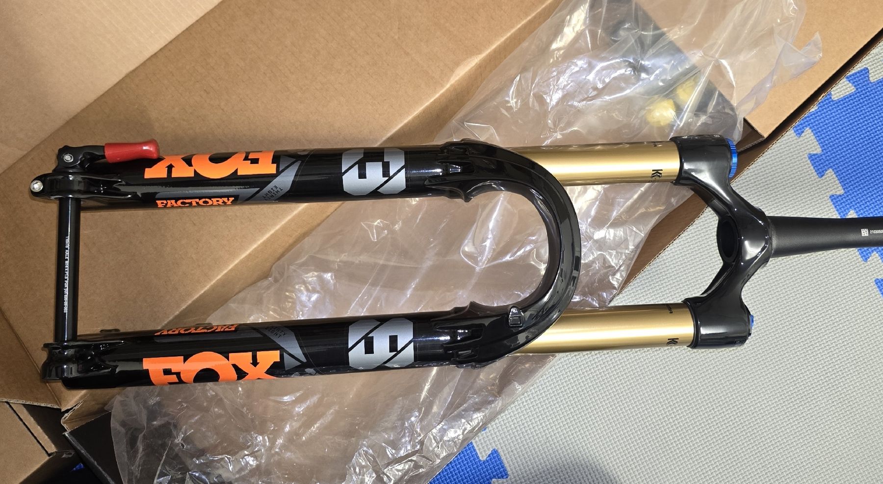 Fox Pezzi di ricambio: FOX FLOAT 27.5" FS e-Bike 38 Grip2 Federgabel – Nuovo e nell'imballaggio originale da Wangs venduto da Restposten.Garage