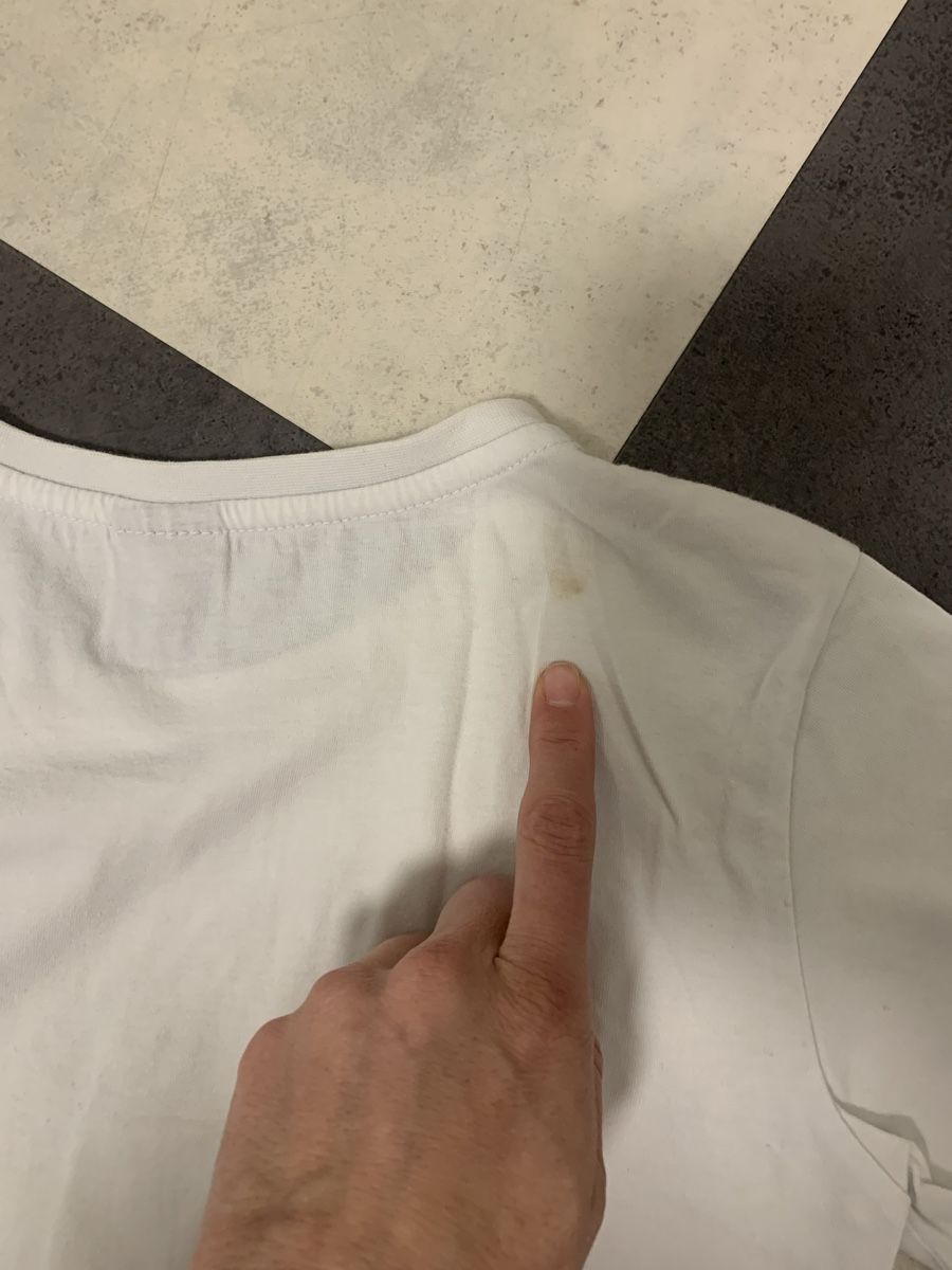 Hemden, T-Shirts & Polos: Zwei Shirts – Gebraucht aus Luzern von Boudin03 8