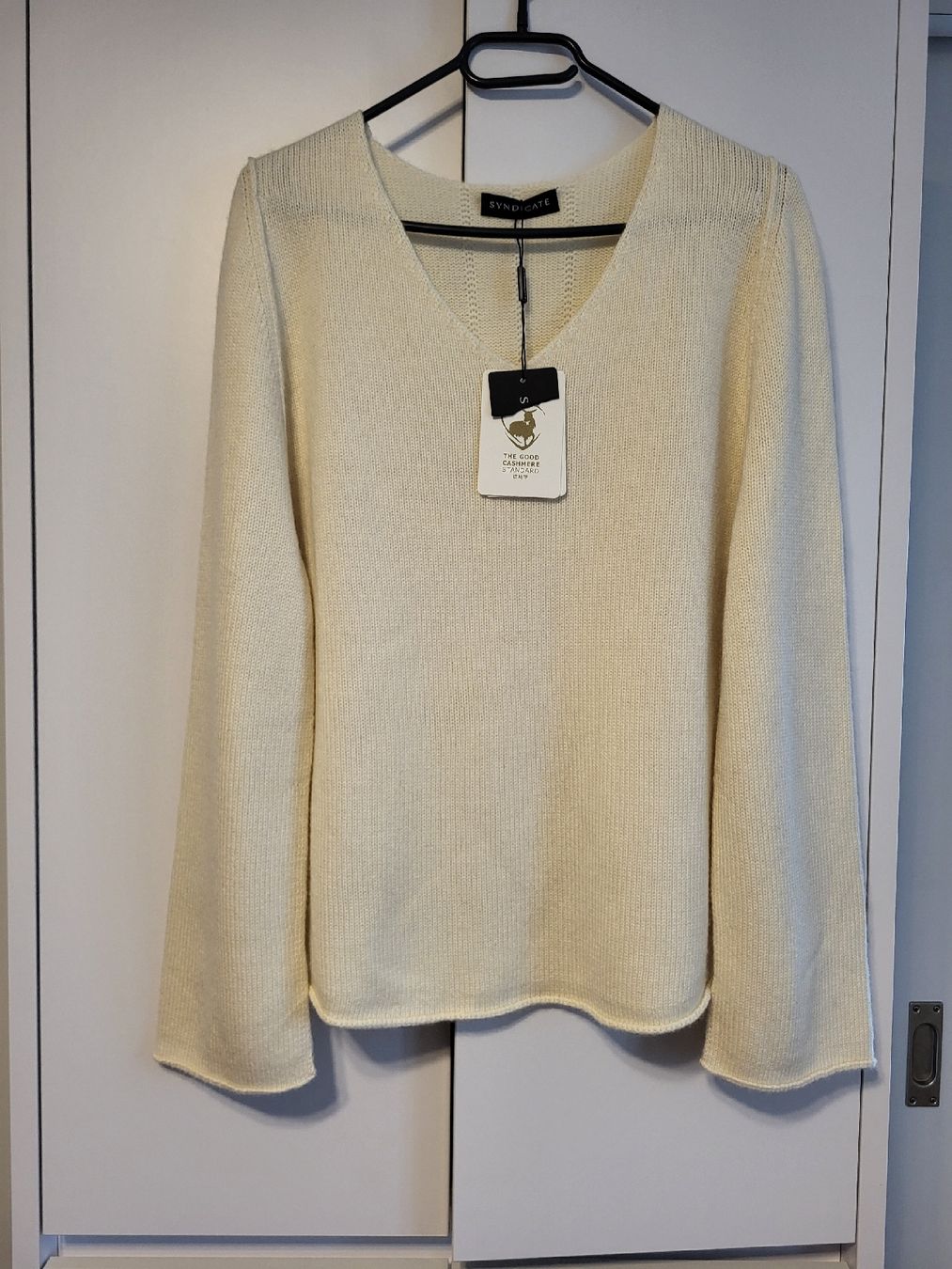 Pulls & Sweat-shirts: Neu Pullover mit Kaschmir Syndicate, Gr M – Neuf (Voir description) à Suhr par lul_87gh