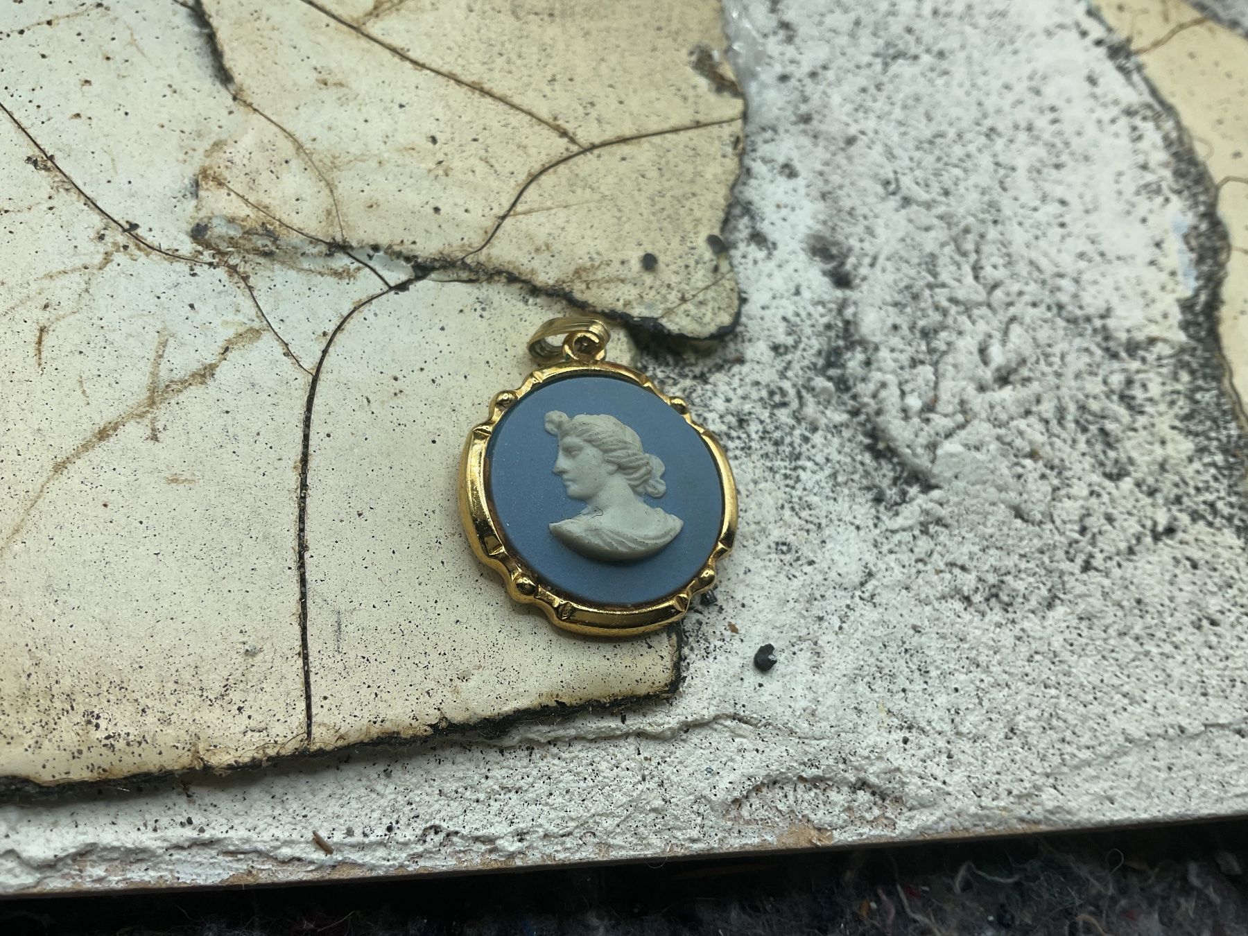 Spille & Fermagli: Vintage Brosche Wedgwood, Durchmesser 38mm – Usato da Luzern venduto da S.Kern01 3
