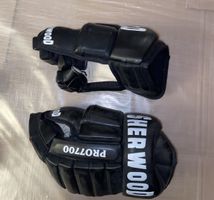 Eishockeyhandschuhe Sherwood PRO700 schwarz ungebraucht L