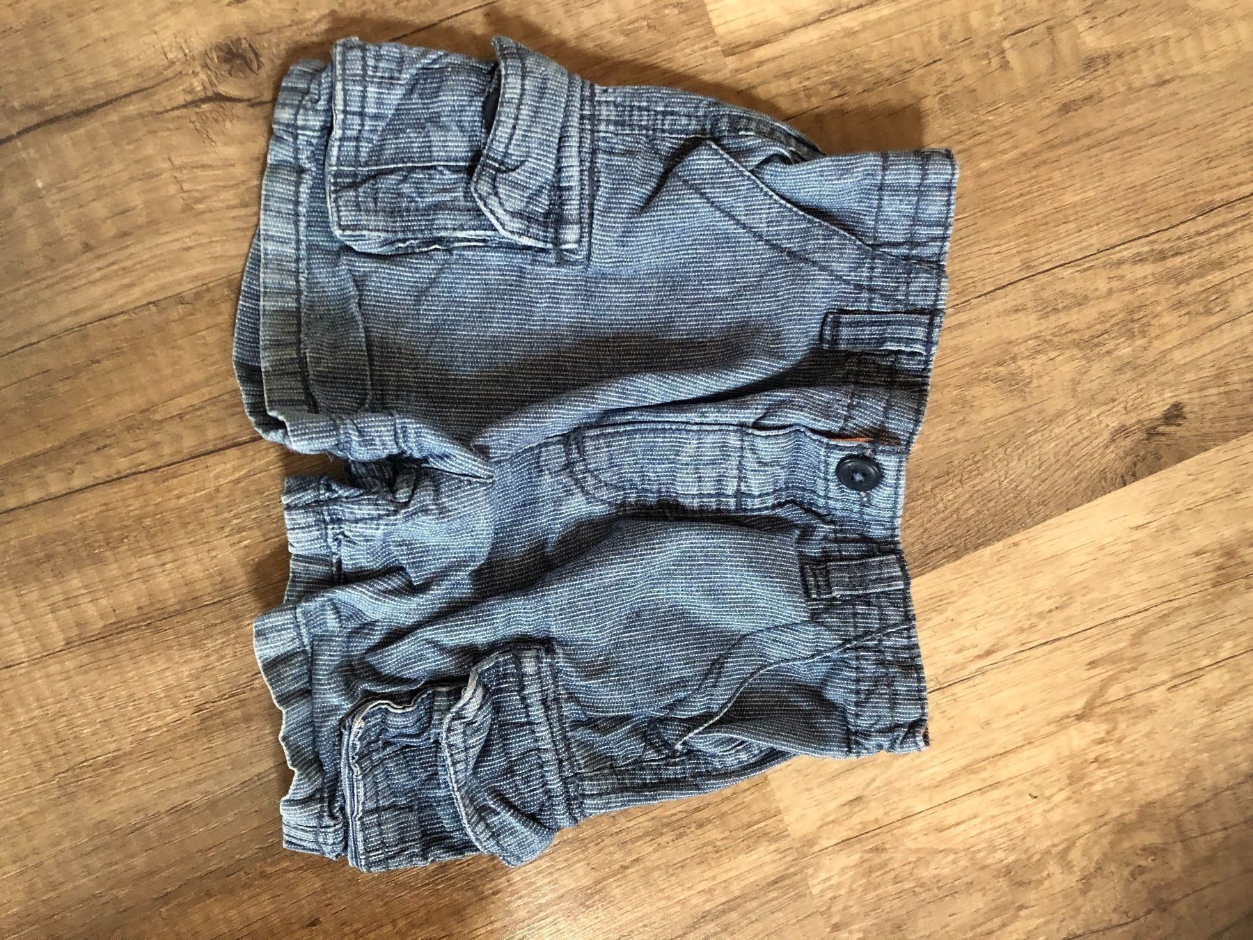 Pantaloni: Kurze Hose ca.Grösse 68 – Usato da Lupsingen venduto da sta_wgg5