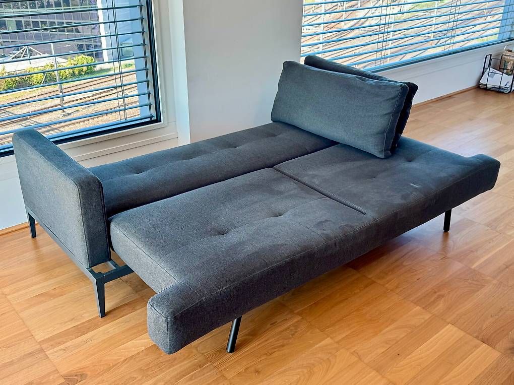 Sofas: Schlafsofa "Steff" Studio Copenhagen, hellanthrazit, 218 cm – D'occasion à Dietikon par bae_m9ld 3