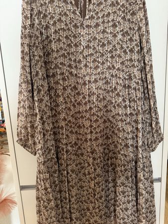 Lieblingsstück Herbstkleid mit Blumenmuster, Grösse M!